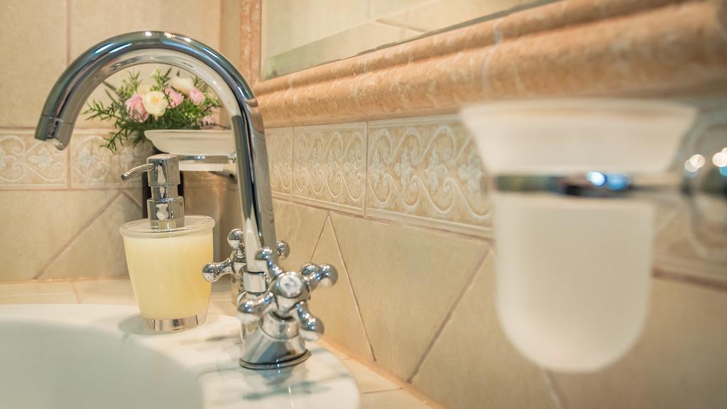 Nika Hotel Čatrnja Eksteriør billede