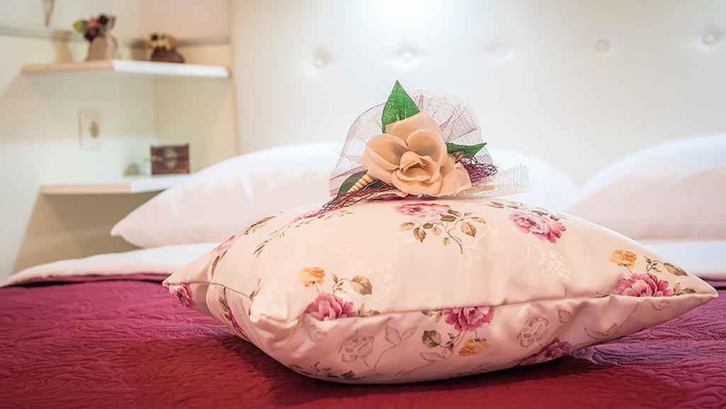Nika Hotel Čatrnja Eksteriør billede